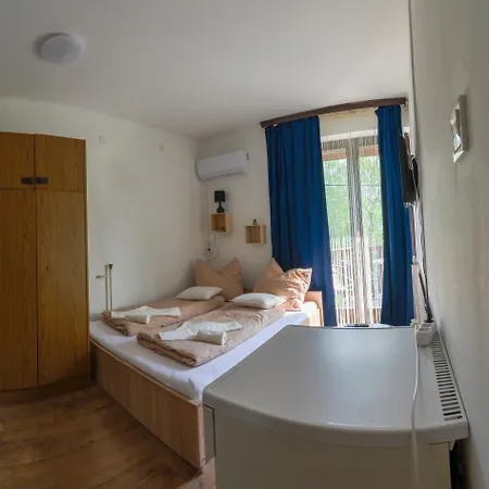 Gasthuis Zomi Vendeghaz