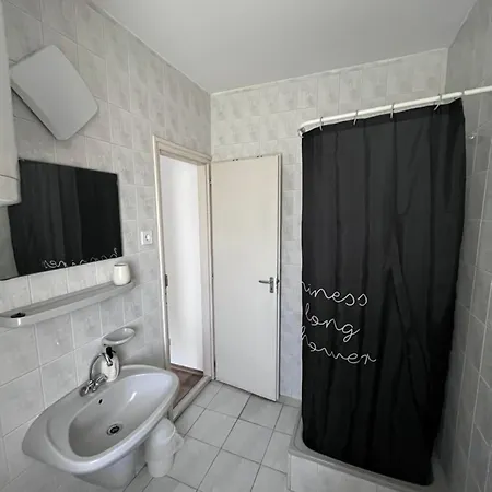 Zomi Vendeghaz Gasthuis