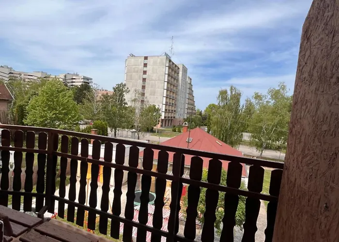 Zomi Vendeghaz 3* Шиофок